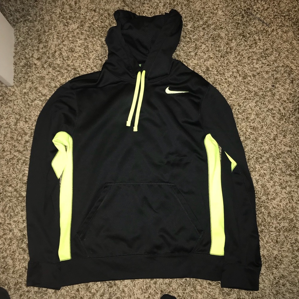 Nike Men’s Thermafit Sweatshirt